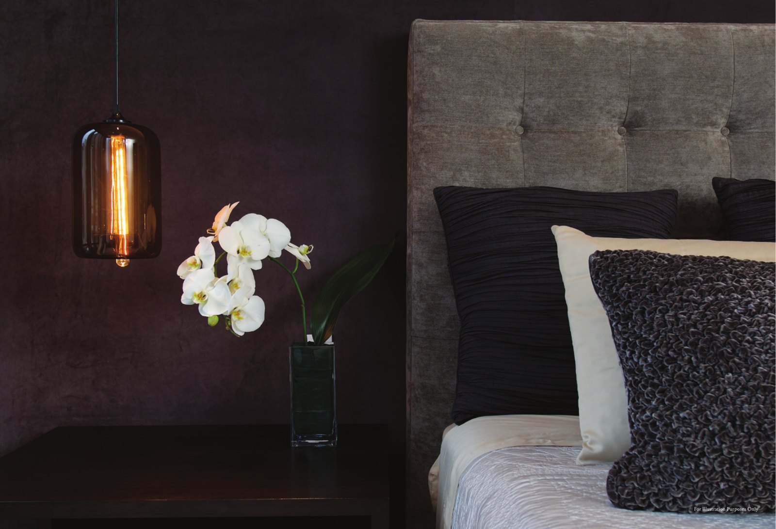 Interior mood image: bedroom (for illustration purposes only)
